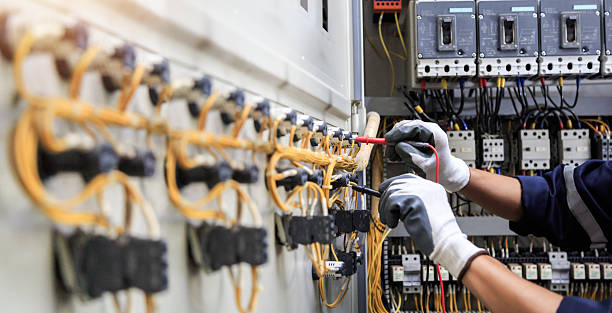 Professional Electrician technician working in Moline Acres, MO